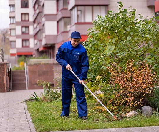 Уборка территории в Мегионе и  Ханты-Мансийском автономном округе - Югре